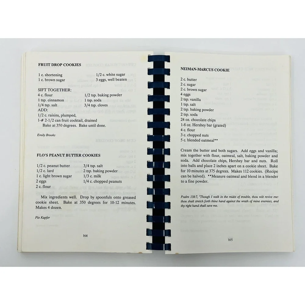 Sharing Our Best Cookbook Vintage The Living Light Ministries Roseville, IL